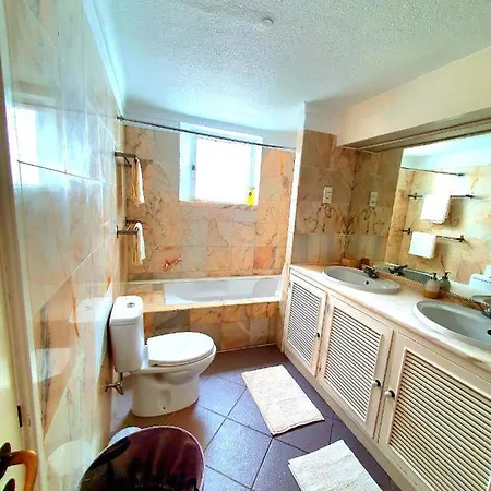 Albufeira-windmill Hill Albufeira