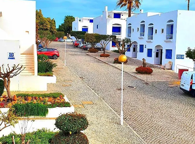 Albufeira-windmill Hill